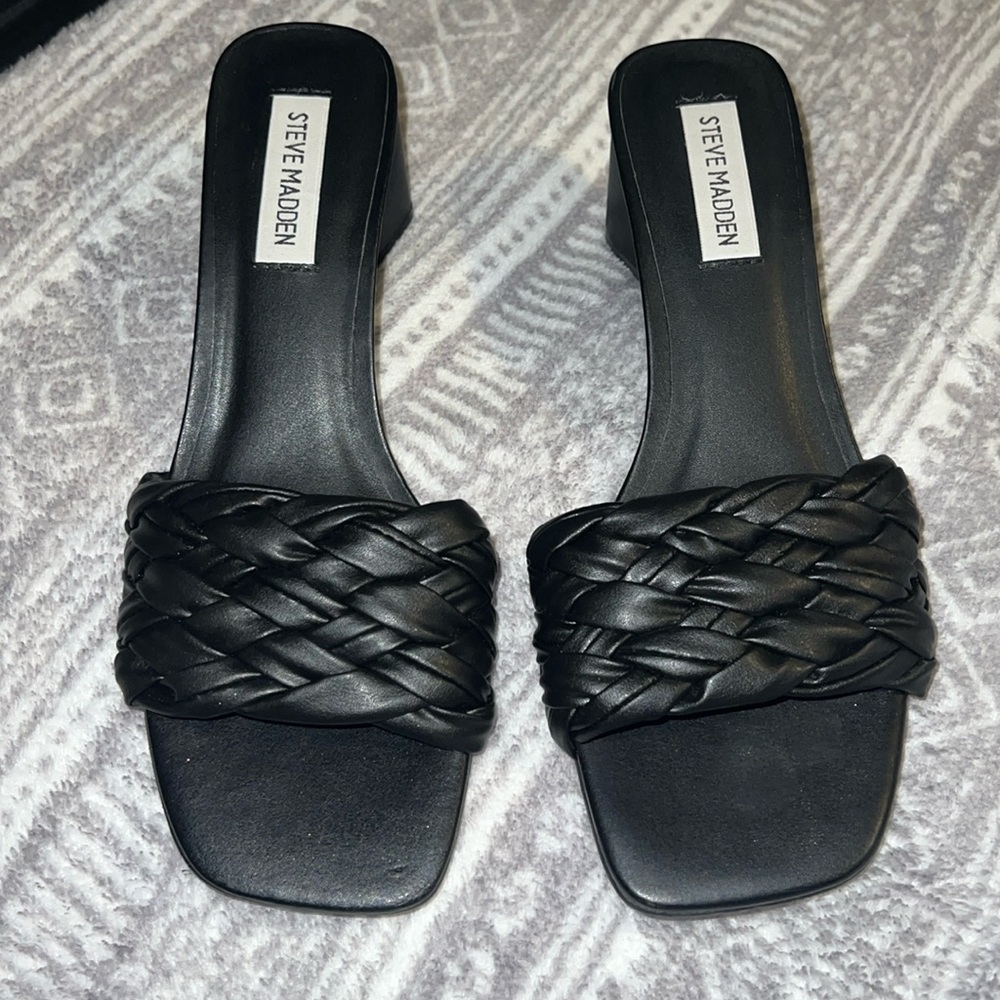Steve madden pumps